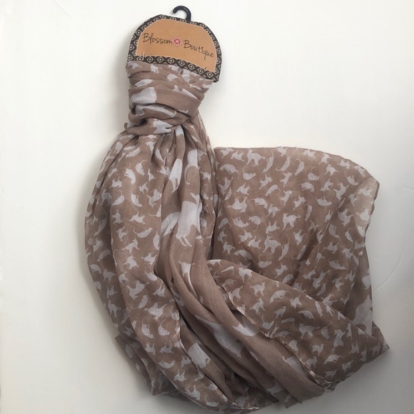 Accessories - NEW Infinity scarf
